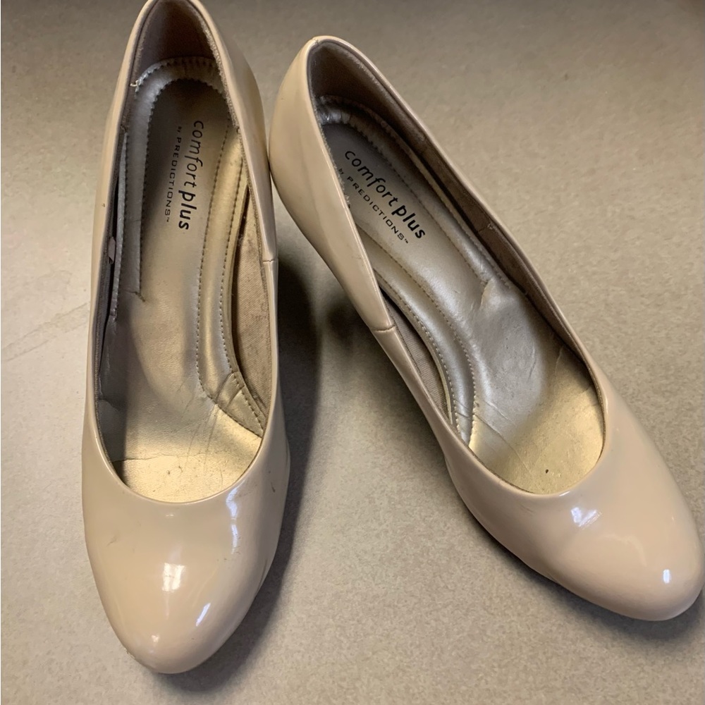 Ladies Comfort Plus heels size 7.5 with 3” heel